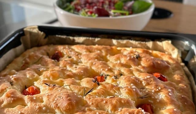 focaccia italyan ekmeği